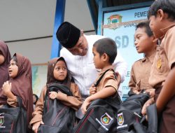 Uji Coba Makan Siang Bergizi Gratis di SD Inpres Puncak Mamuju dan Bagikan Alat Sekolah