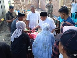 Wagub Sulbar Salim S Mengga Serahkan Bantuan untuk Korban Kebakaran di Desa Karama Tinambung
