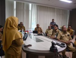 Bahas Efisiensi Anggaran, Plh Sekprov Herdin Ismail Rapat Bersama Sekda Se-Sulbar