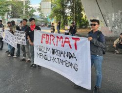 Puluhan Mahasiswa Di Makassar, Gelar Aksi Demonstrasi