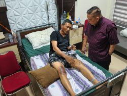 Jenguk Polisi yang Terluka, Salim S Mengga: Ini Menjadi Pembelajaran Buat Kita Semua