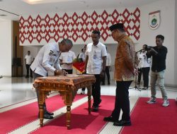 Gubernur Sulbar Suhardi Duka Perkuat Komitmen, Seluruh Pimpinan OPD Teken Pakta Integritas 2025