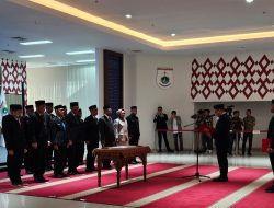 15 Pejabat Tinggi Pratama Dilantik, Gubernur Suhardi Duka: Istri Pejabat Harus Jadi Pendukung, Bukan Pengambil Keputusan