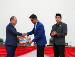Pemprov Serahkan Ranperda Pertanggungjawaban APBD 2024 ke DPRD Sulbar