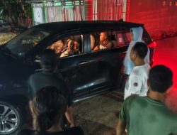 Blusukan di Tengah Banjir, Wagub Salim S. Mengga Buktikan Kepedulian ke Warga Desa Kenje