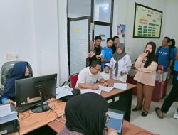 Optimalkan Pelayanan di Hari Pertama Kerja 2026, Kepala Dinas Kominfo Sulbar Pantau Kehadiran ASN